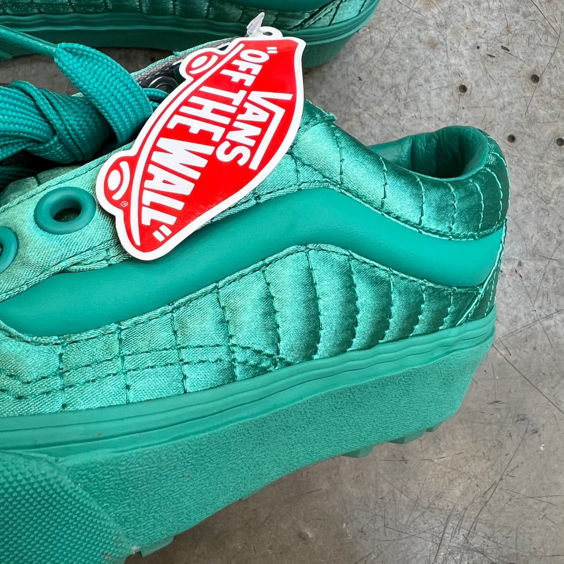 반스 X 오프닝세레모니 올드스쿨 퀼티드 푸퍼 상품이미지4