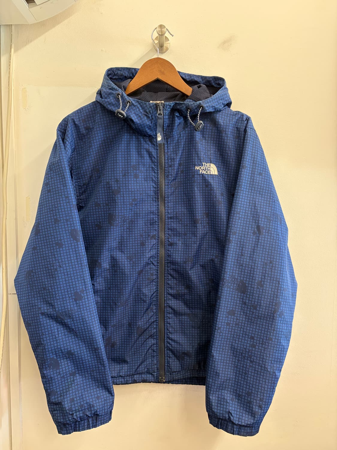 N125. 노스페이스 체크 바람막이 상품이미지1