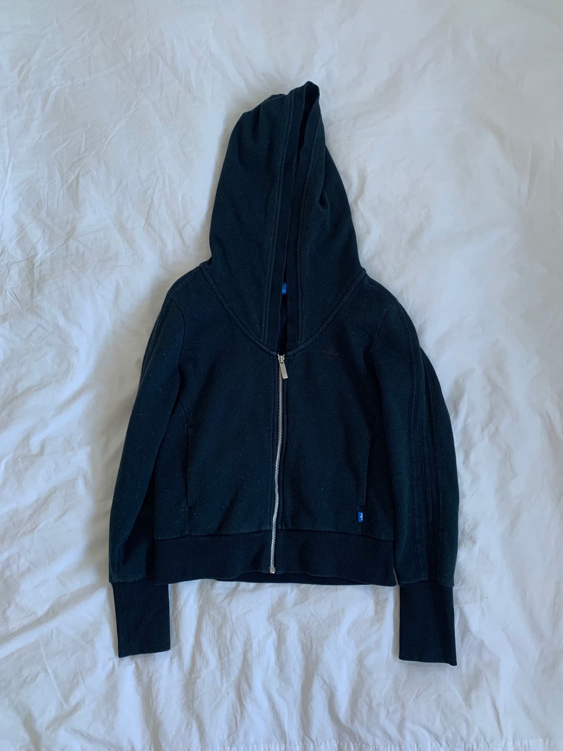 adidas 크롭 후드집업 상품이미지1