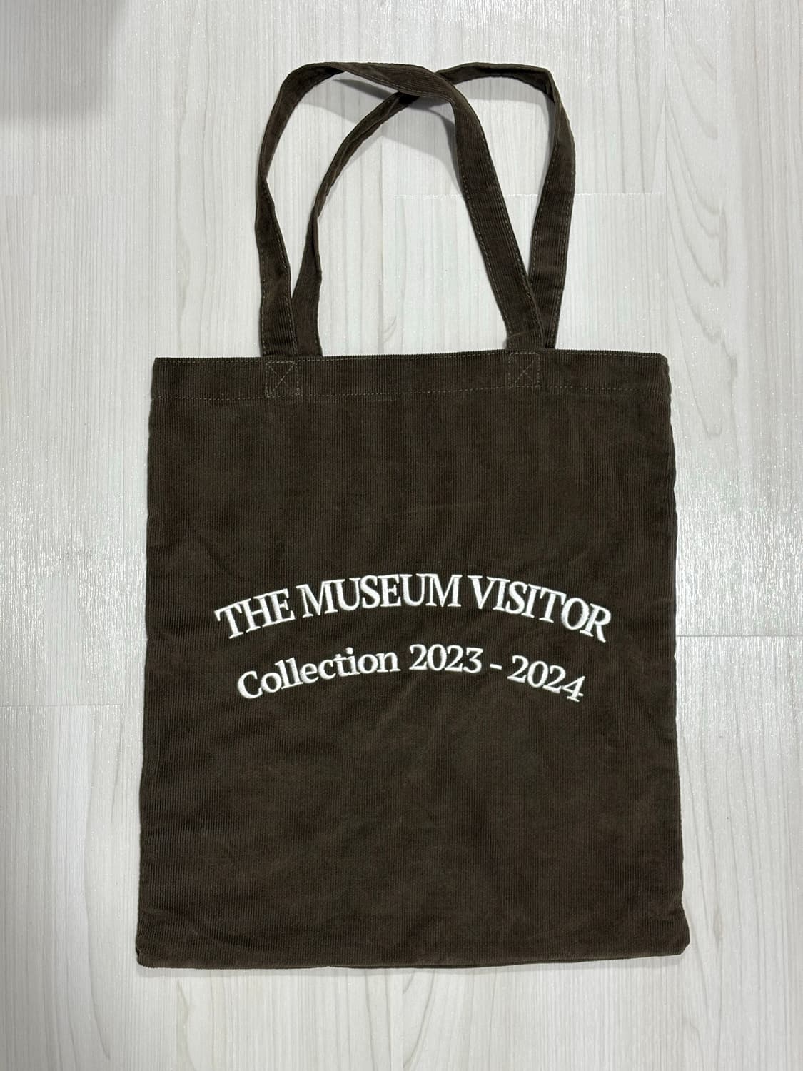 더뮤지엄비지터 코듀로이 에코백 상품이미지1