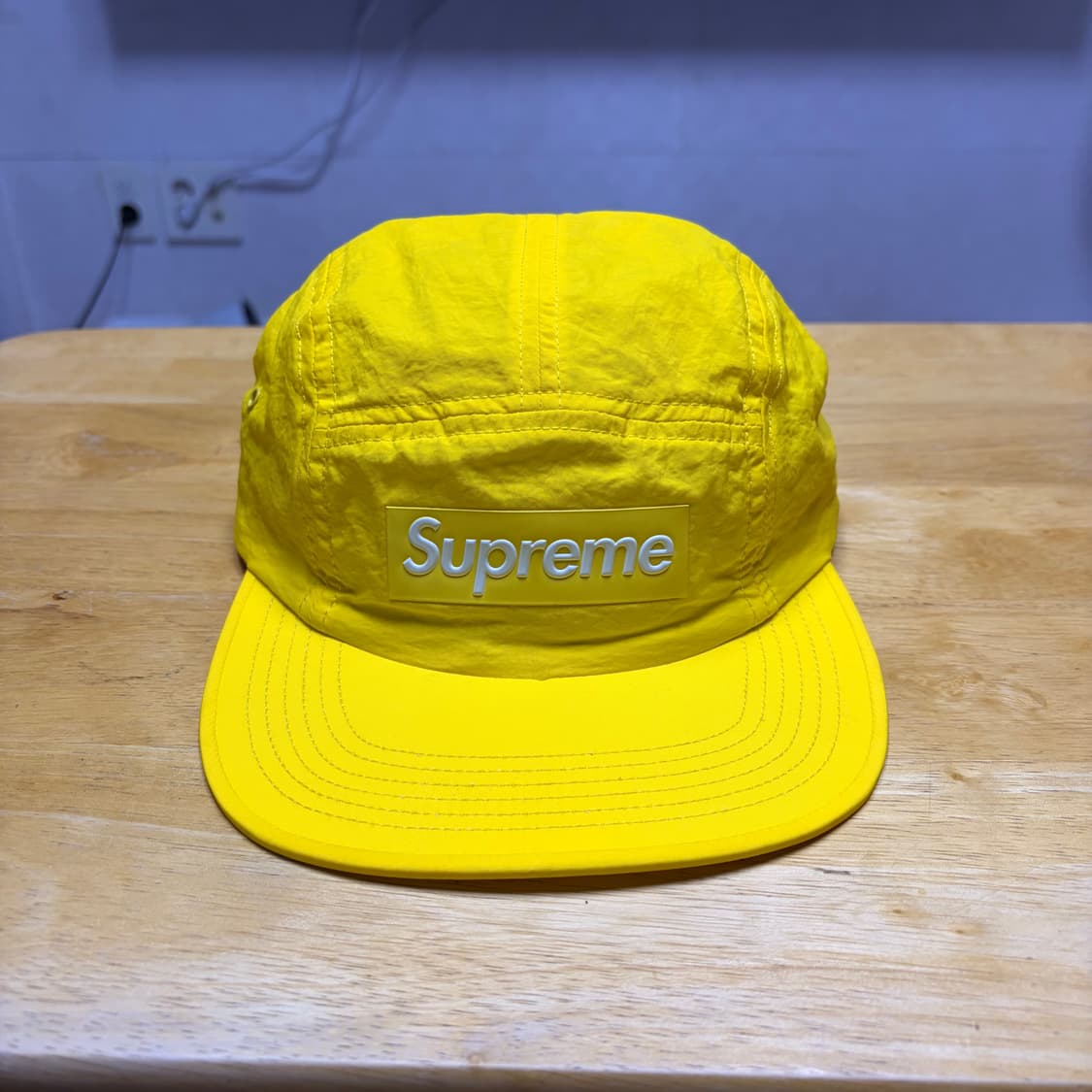 슈프림 SS18 레이즈드 로고 패치 캠프캡 M/L 상품이미지1