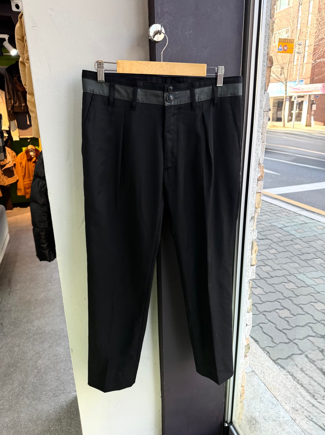 50/ 비비안웨스트우드 맨즈 원턱 투버튼 슬랙스 팬츠 상품이미지2