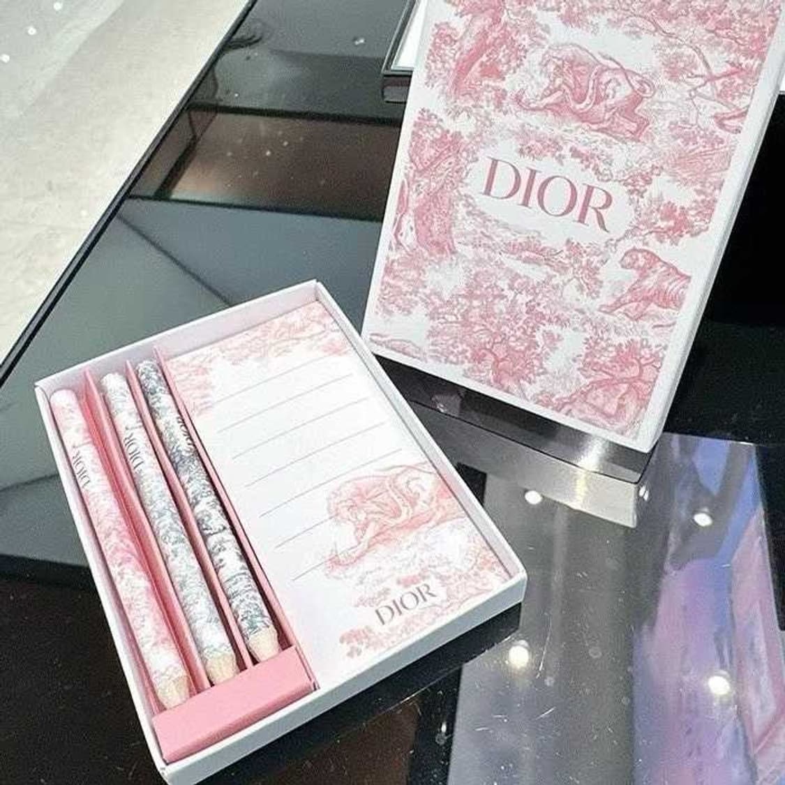 2025 디올뷰티 한정판 메모지&색연필 세트 상품이미지2
