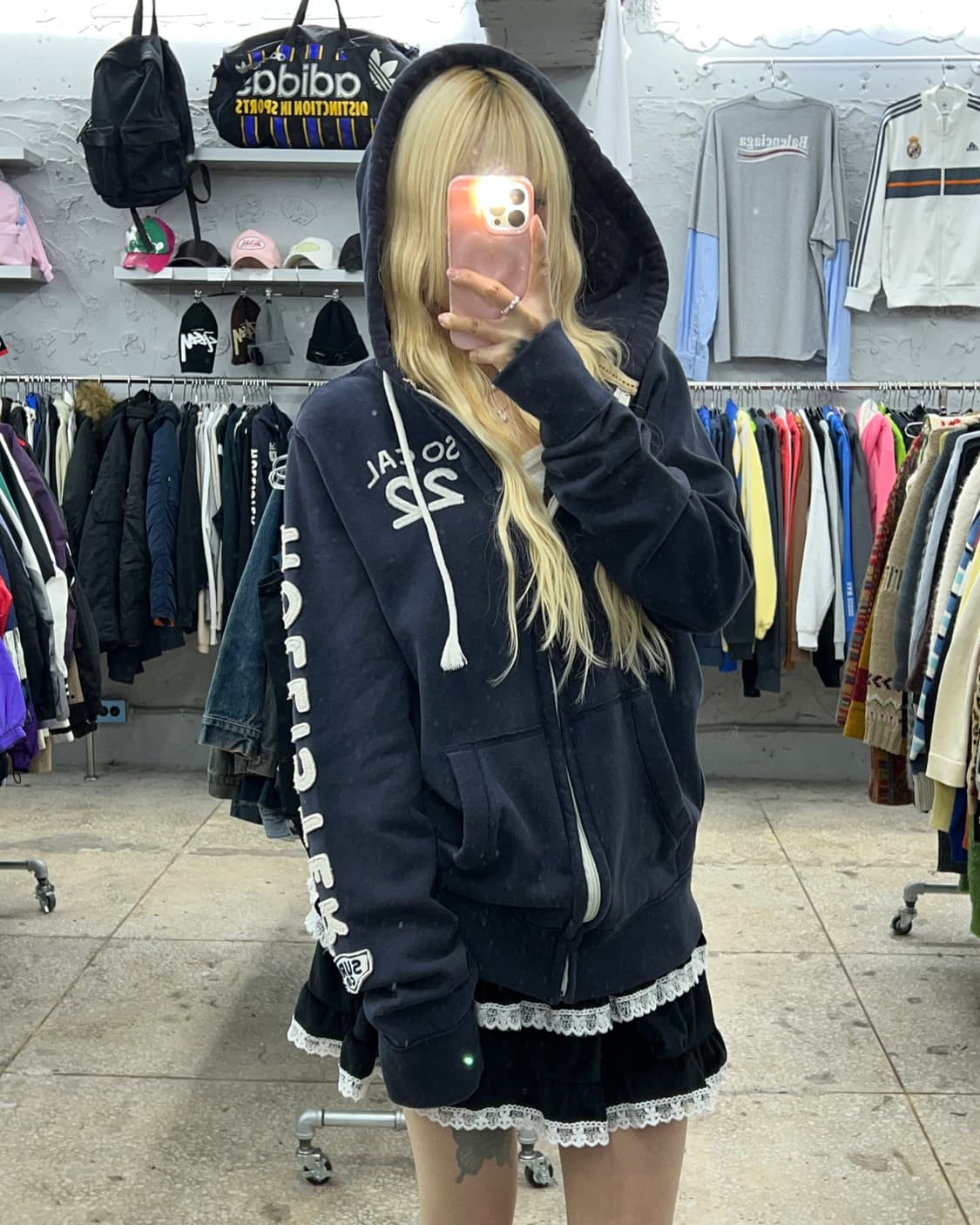 착샷O 홀리스터 네이비 암레터링 후드집업 상품이미지4