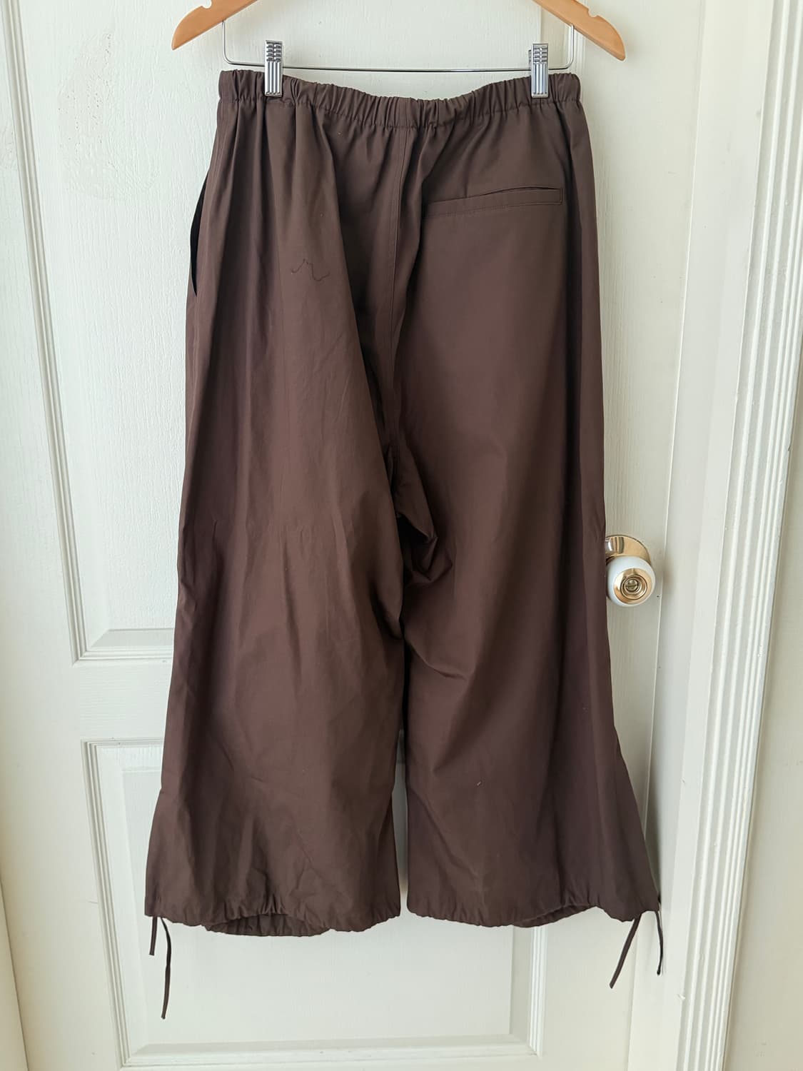 아모멘토 DRAWSTRING CAPRI PANTS (BURGUNDY) M 상품이미지6