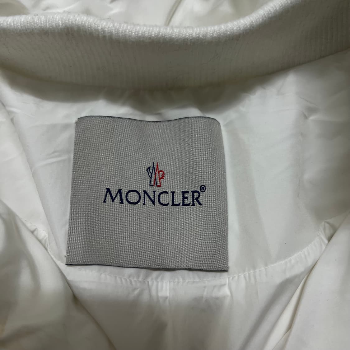 몽클레어 테니스와펜 퍼후드 구스다운 패딩 점퍼 [화이트] 3사이즈 상품이미지5