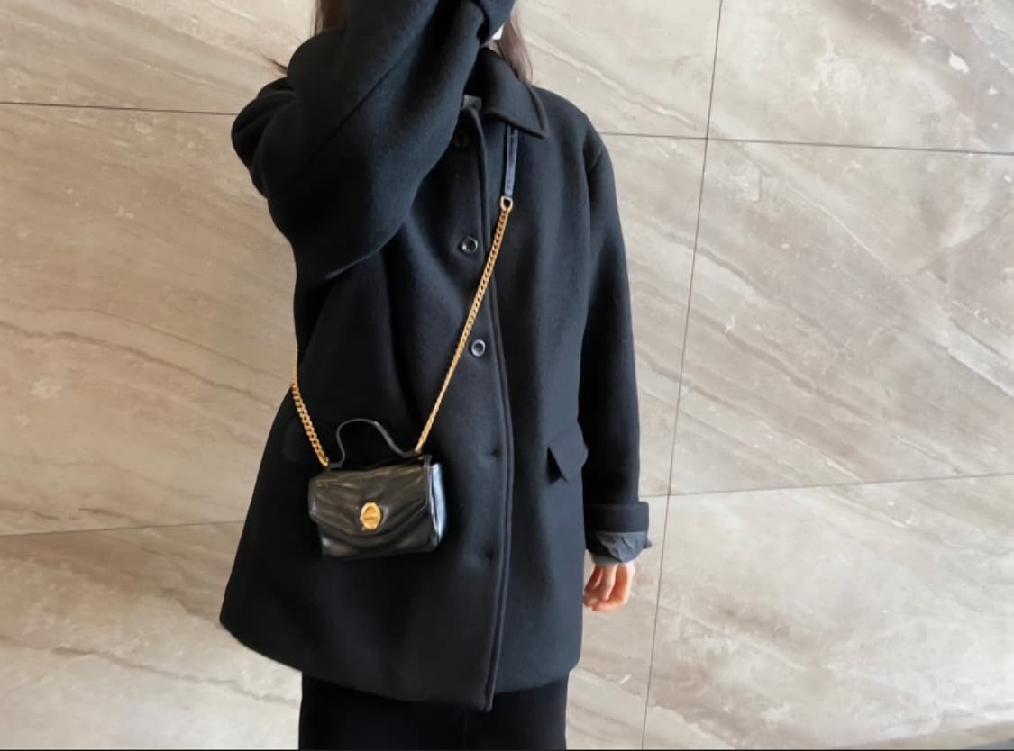 오스트카카 크누트 퀄팅 미니 블랙 가방 상품이미지5