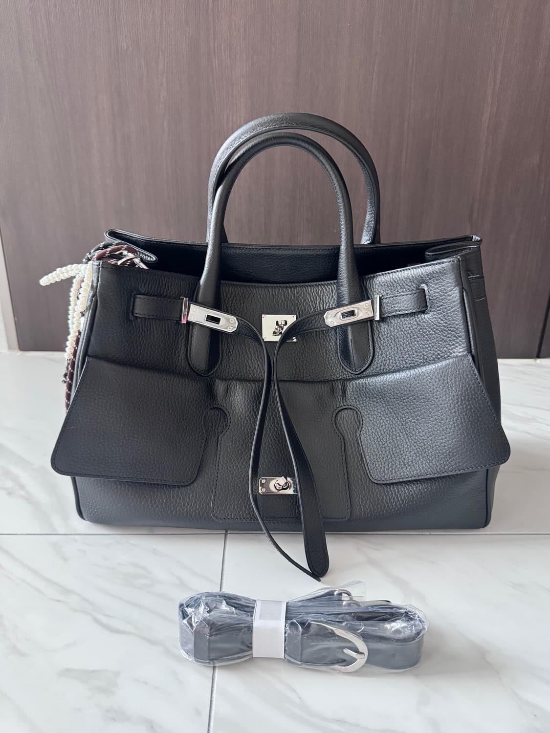 NEARONE 니어로네 ARTE L 소가죽백 블랙 상품이미지5