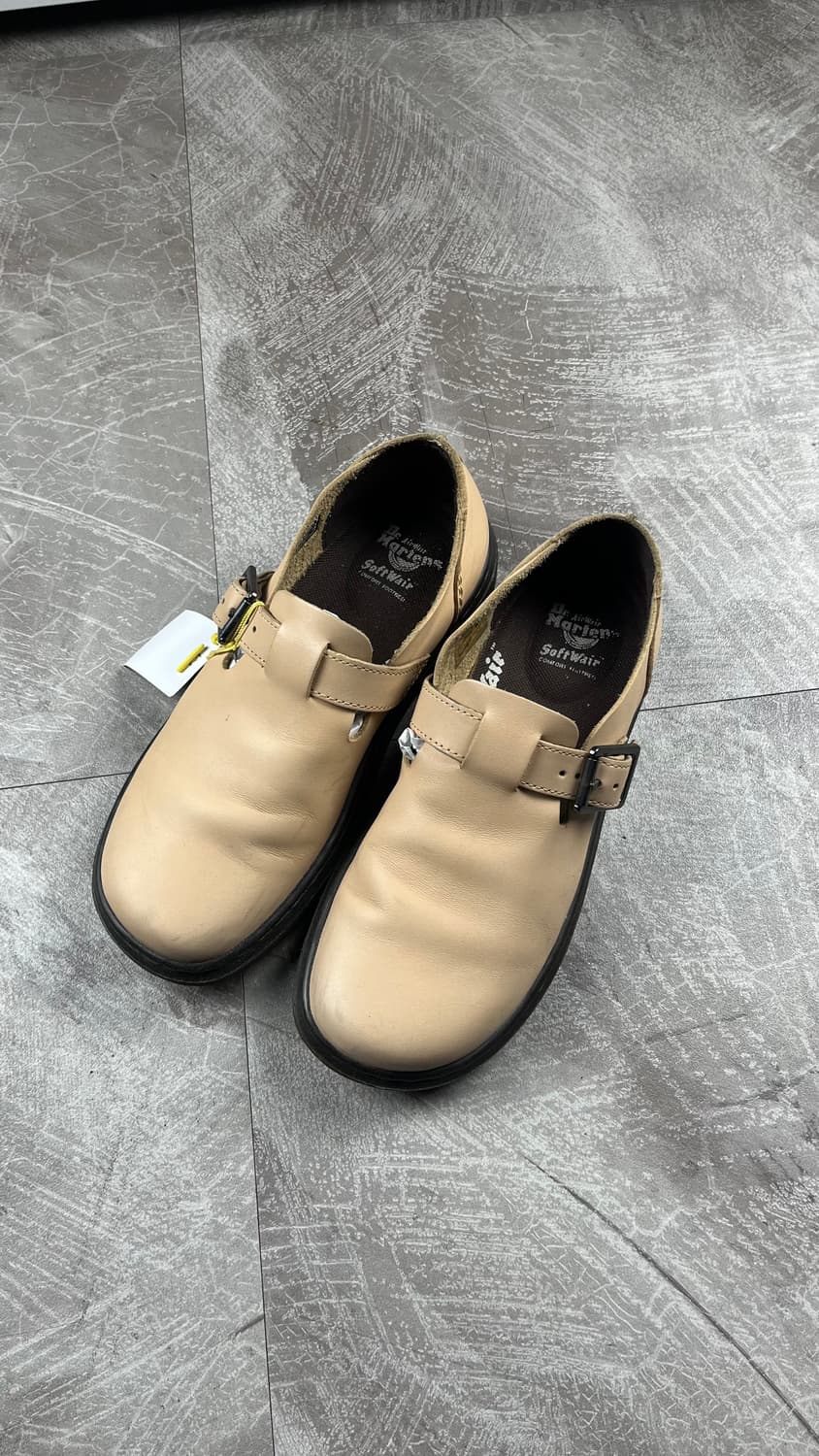 닥터마틴 패트리샤 240 상품이미지1