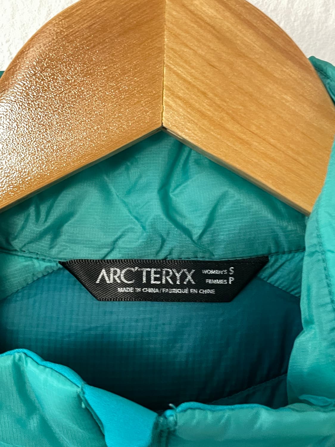 아크테릭스 패딩 베스트  상품이미지4