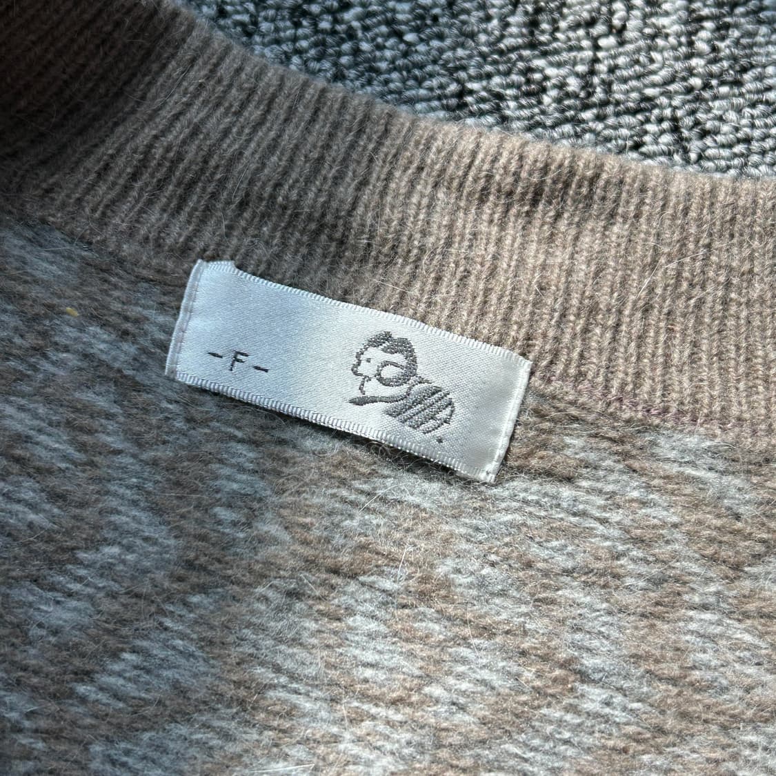 빈티지 패턴 베이지 가디건 상품이미지6