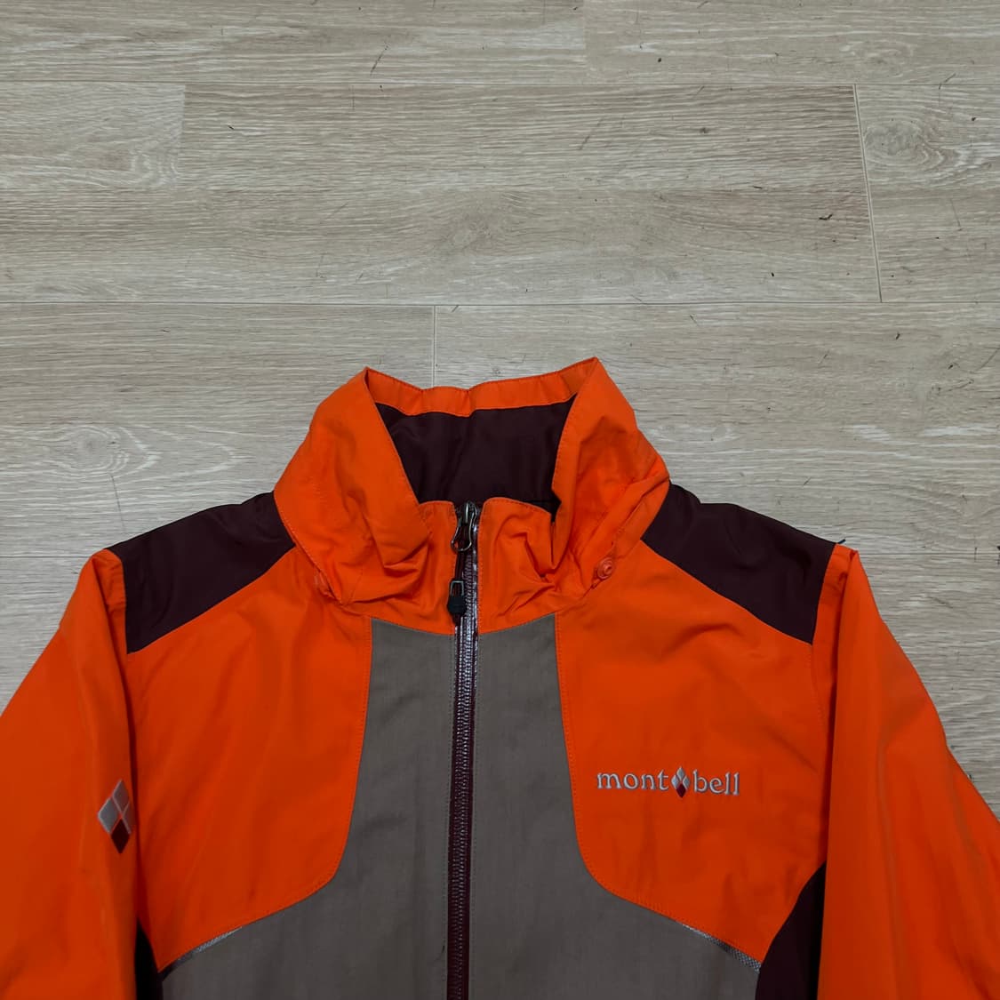 몽벨 고어텍스 배색 하이넥 바람막이 자켓 [오렌지] M/95 상품이미지2