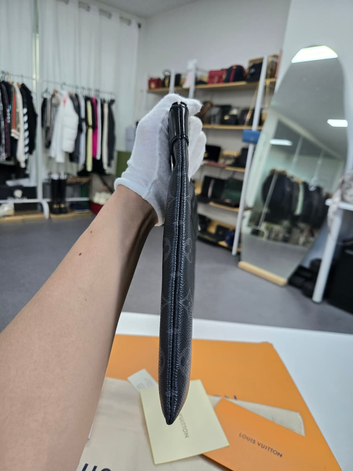 [정품] 루이비통 이클립스 클러치백 상품이미지4