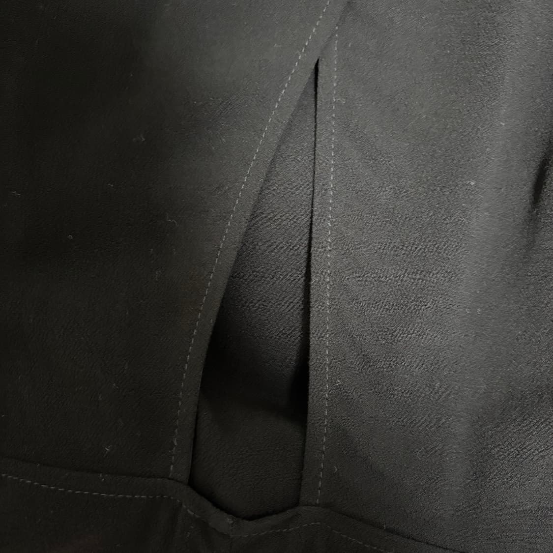 자라 슬리브리스 리본 디테일 블랙 숏 점프수트 S 새상품 상품이미지4