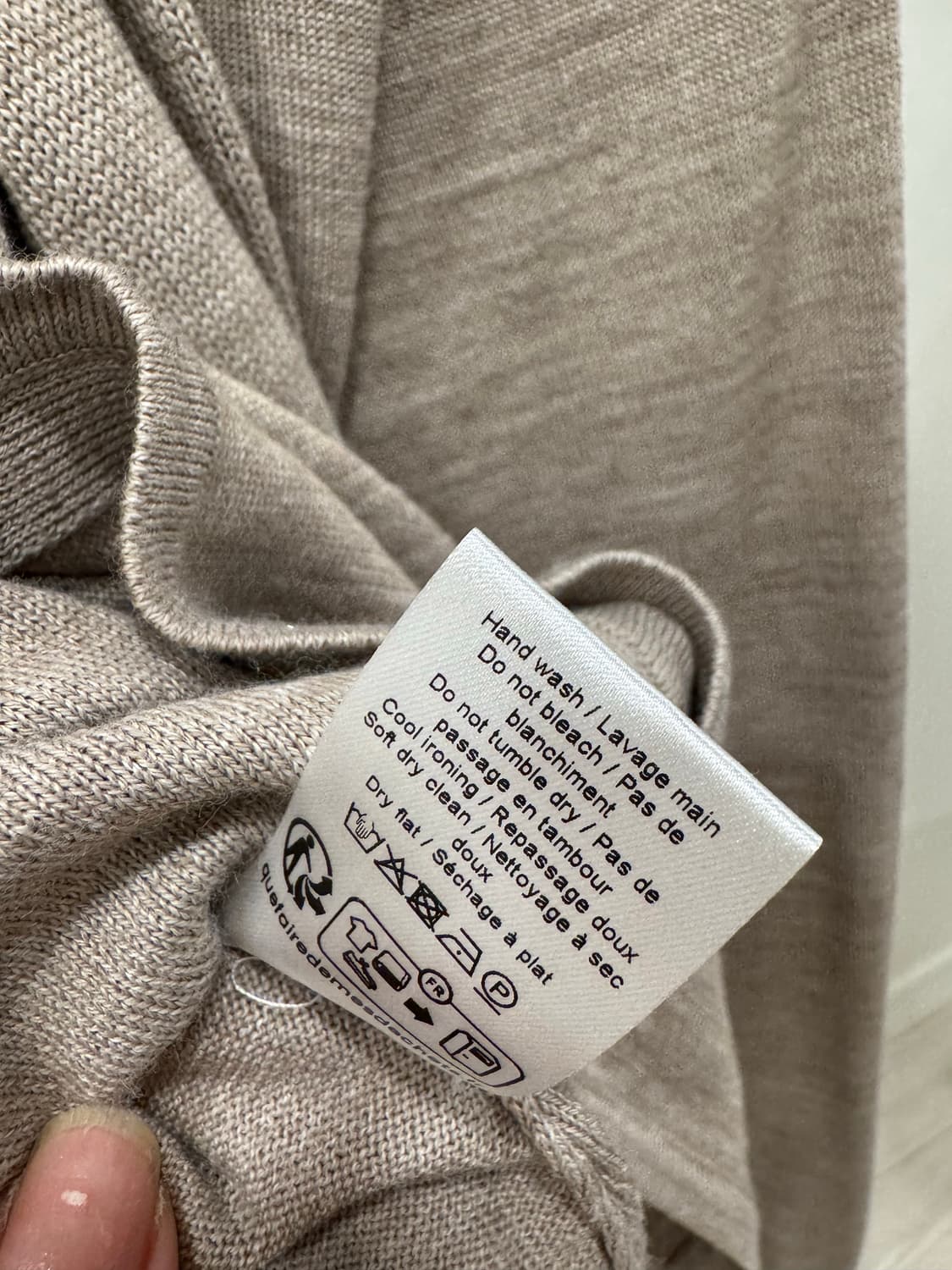 르메르 트위스트 스카프 가디건 상품이미지4