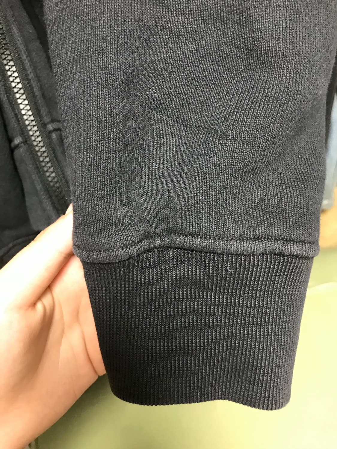 스톤 아일랜드 키즈14 와펜로고 후드집업 23fw 상품이미지6