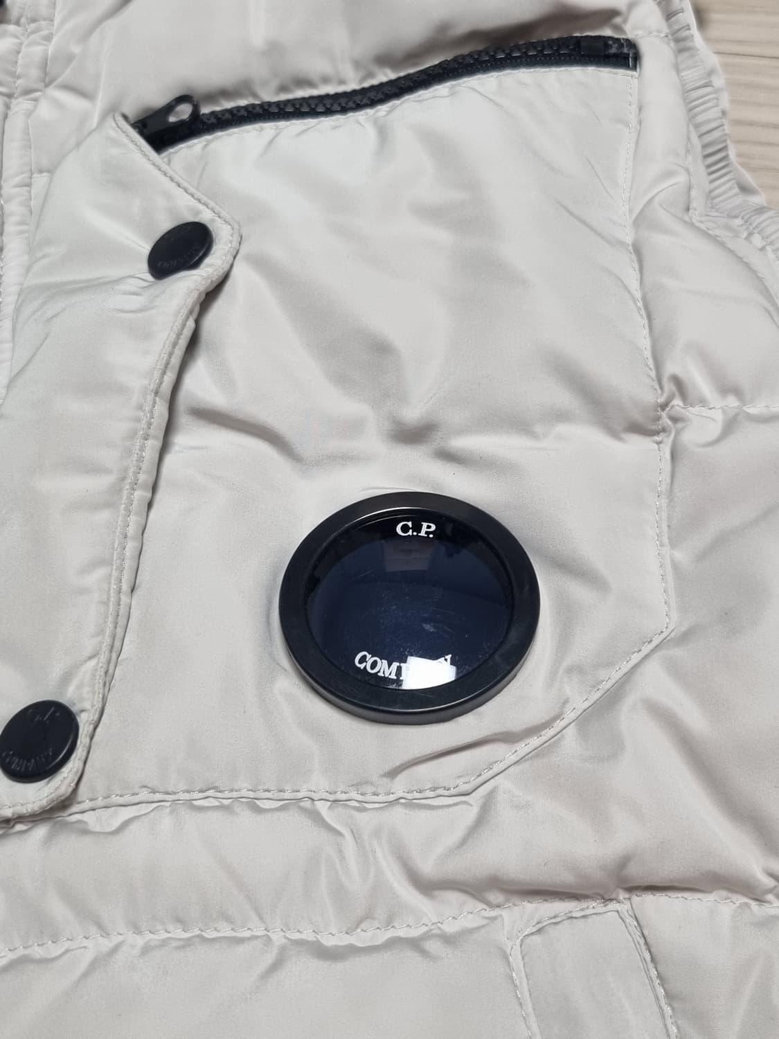 cp컴퍼니 밀레밀리아 패딩조끼 상품이미지4