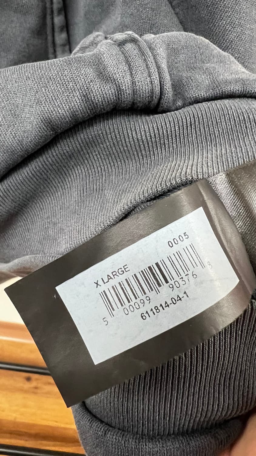 (새상품)이지갭 풀오버 후디 포에틱블랙 XL 상품이미지4