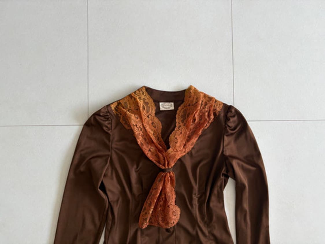 lace tie-neck blouse 상품이미지3