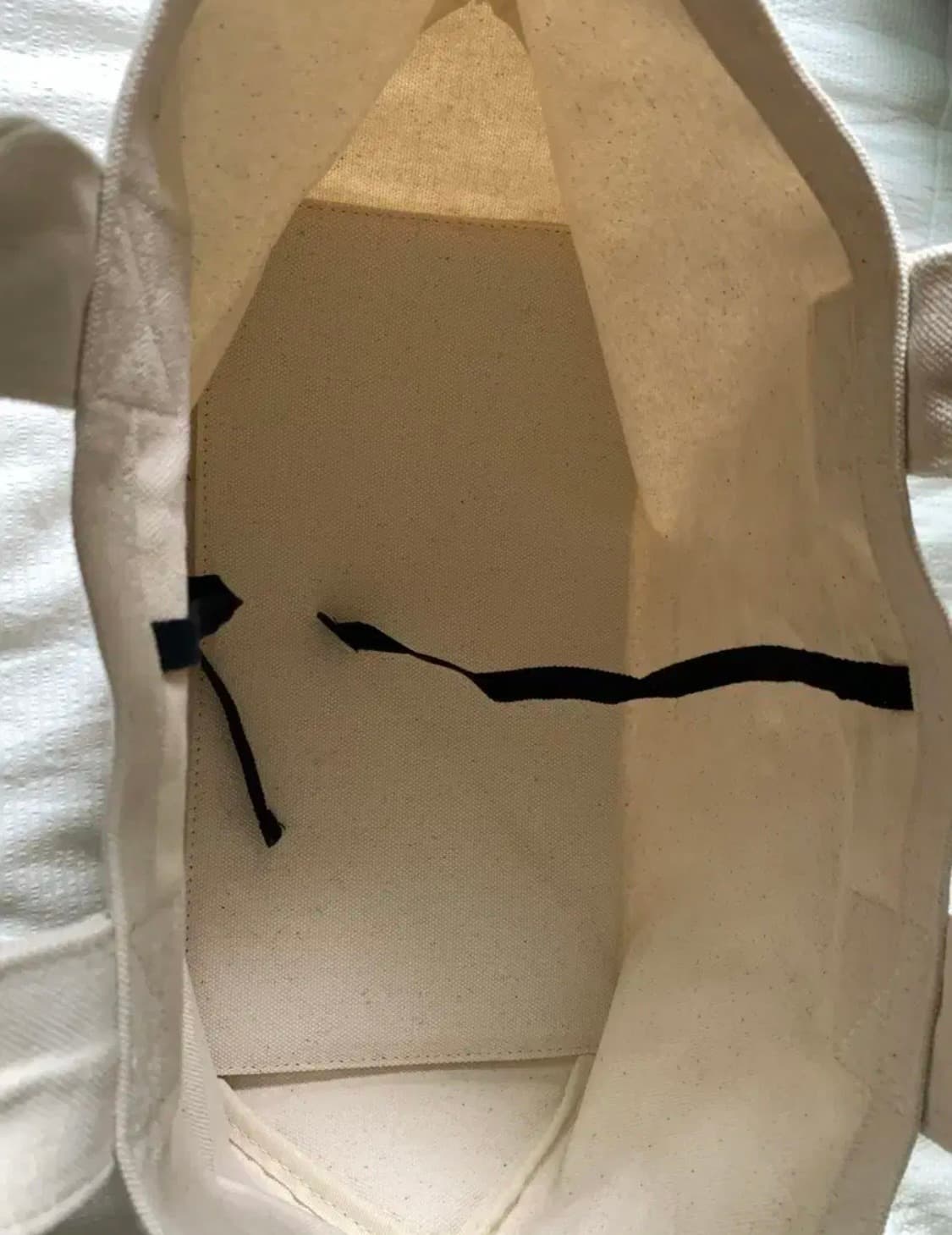 킨더살몬 RESORT23 Medium Canvas Tote Bag 상품이미지7