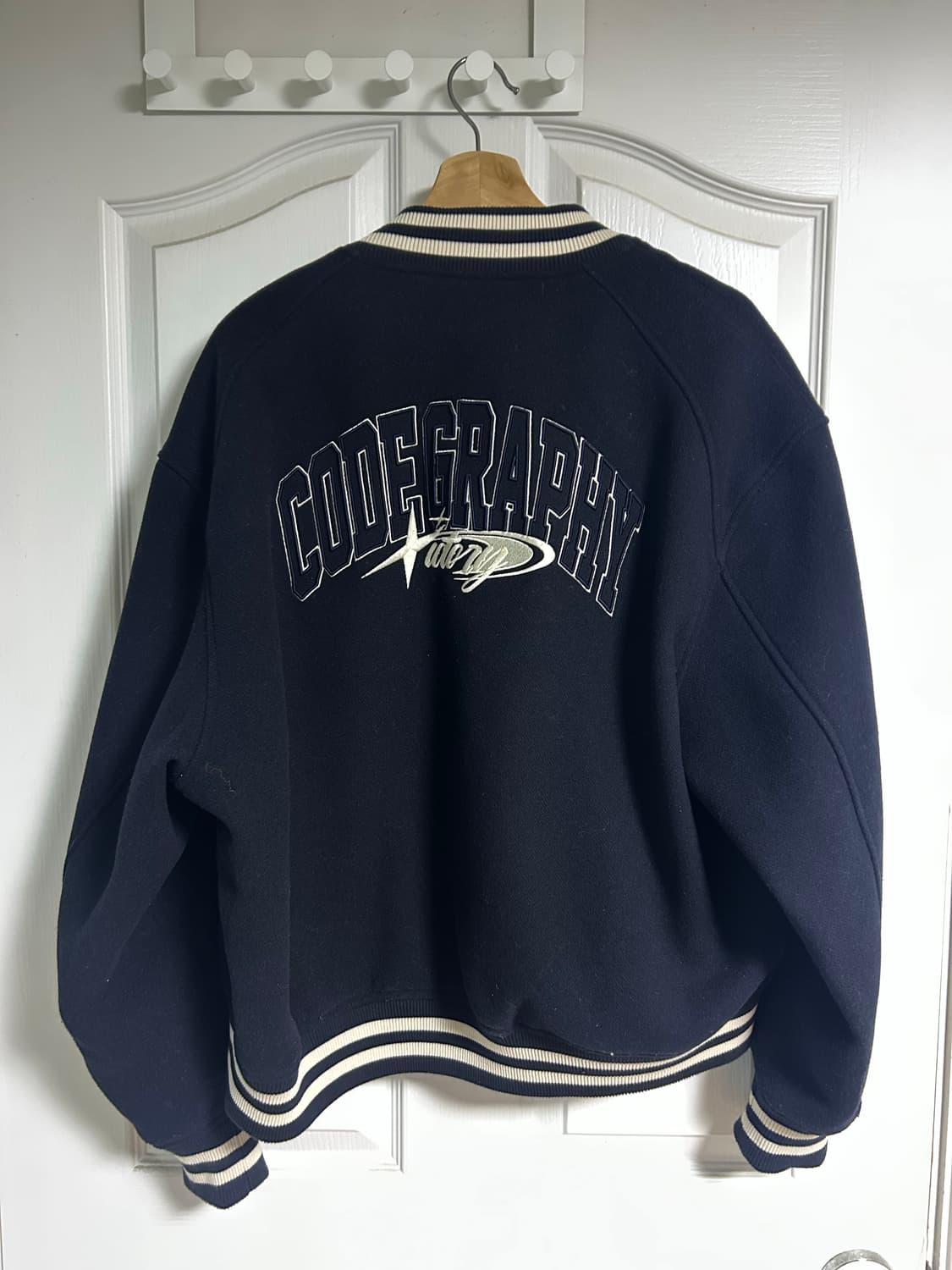 코드그라피 바시티자켓 L 상품이미지2