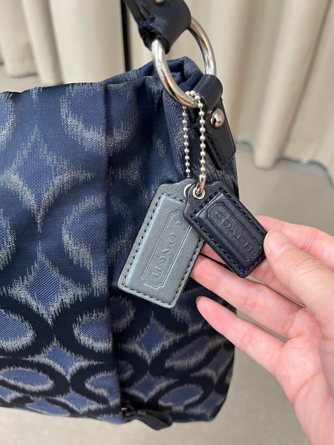 Coach navy basic shoulder bag 상품이미지5