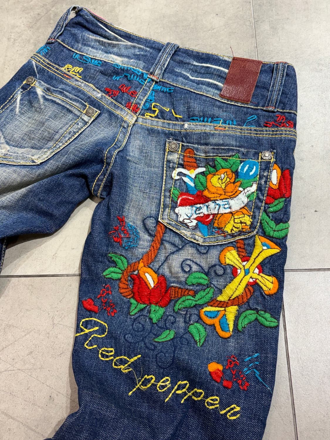 Red Pepper 레드페퍼 자수 와이드 데님 팬츠  상품이미지1