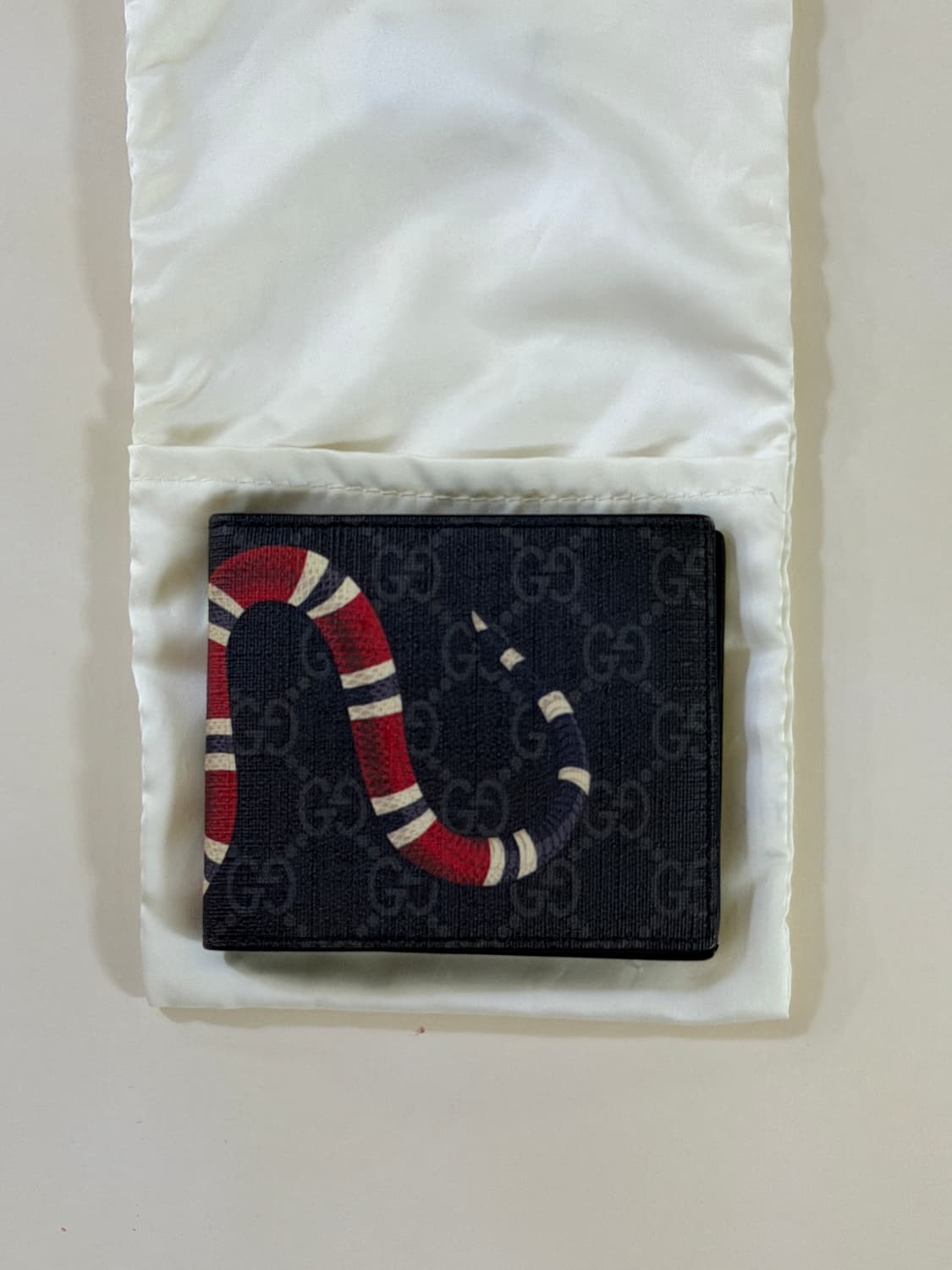 구찌 킹스네이크 반지갑 상품이미지2