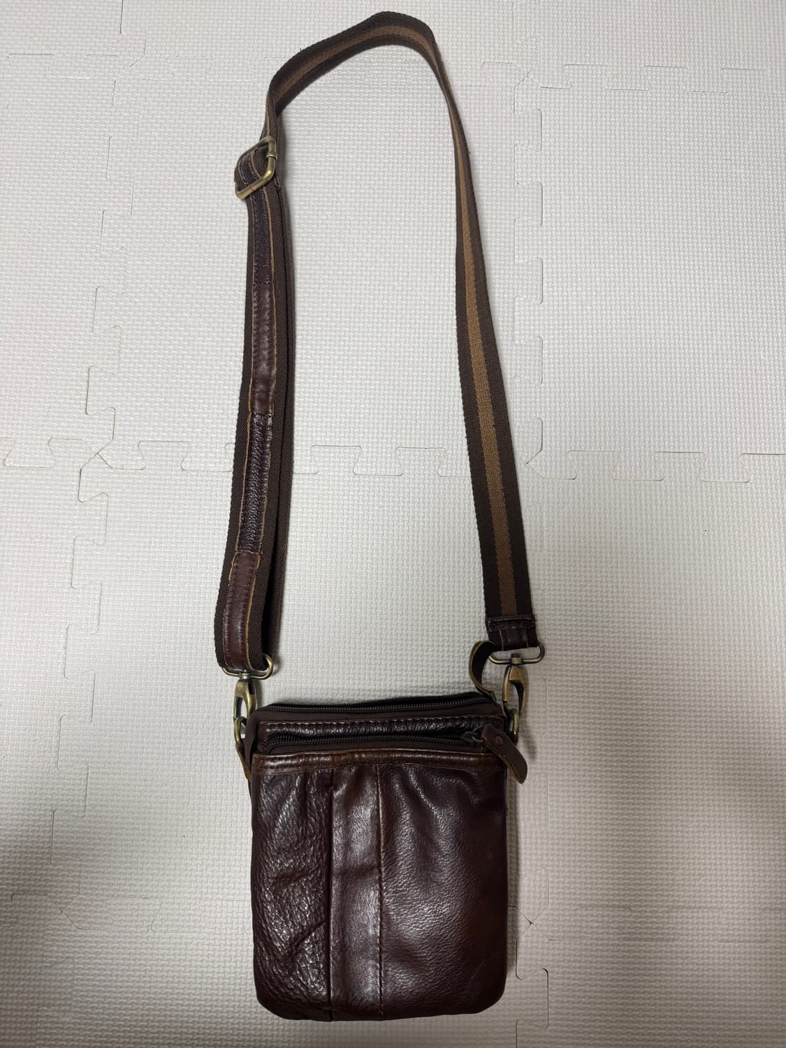 빈티지 가죽 크로스백 상품이미지1