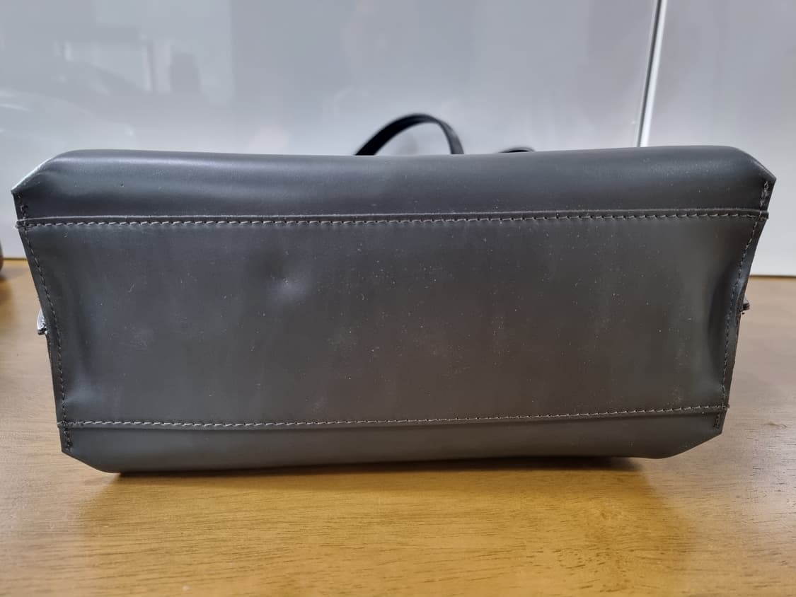 새상품)Gianni Chiarini 소가죽 토트백 블랙 상품이미지4