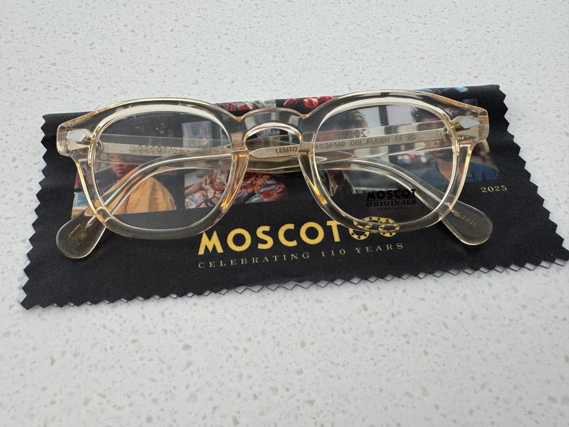 모스콧 렘토쉬 플레쉬 컬러 44 사이즈 판매합니다. 상품이미지2