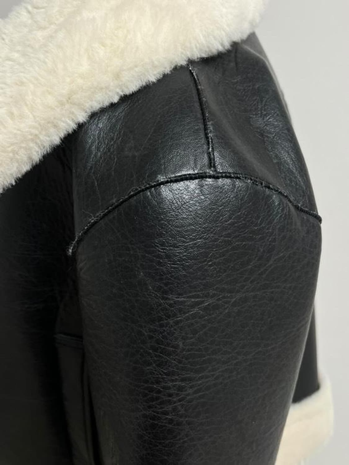 보헤미안 서울 무스탕 23f/w 상품이미지4