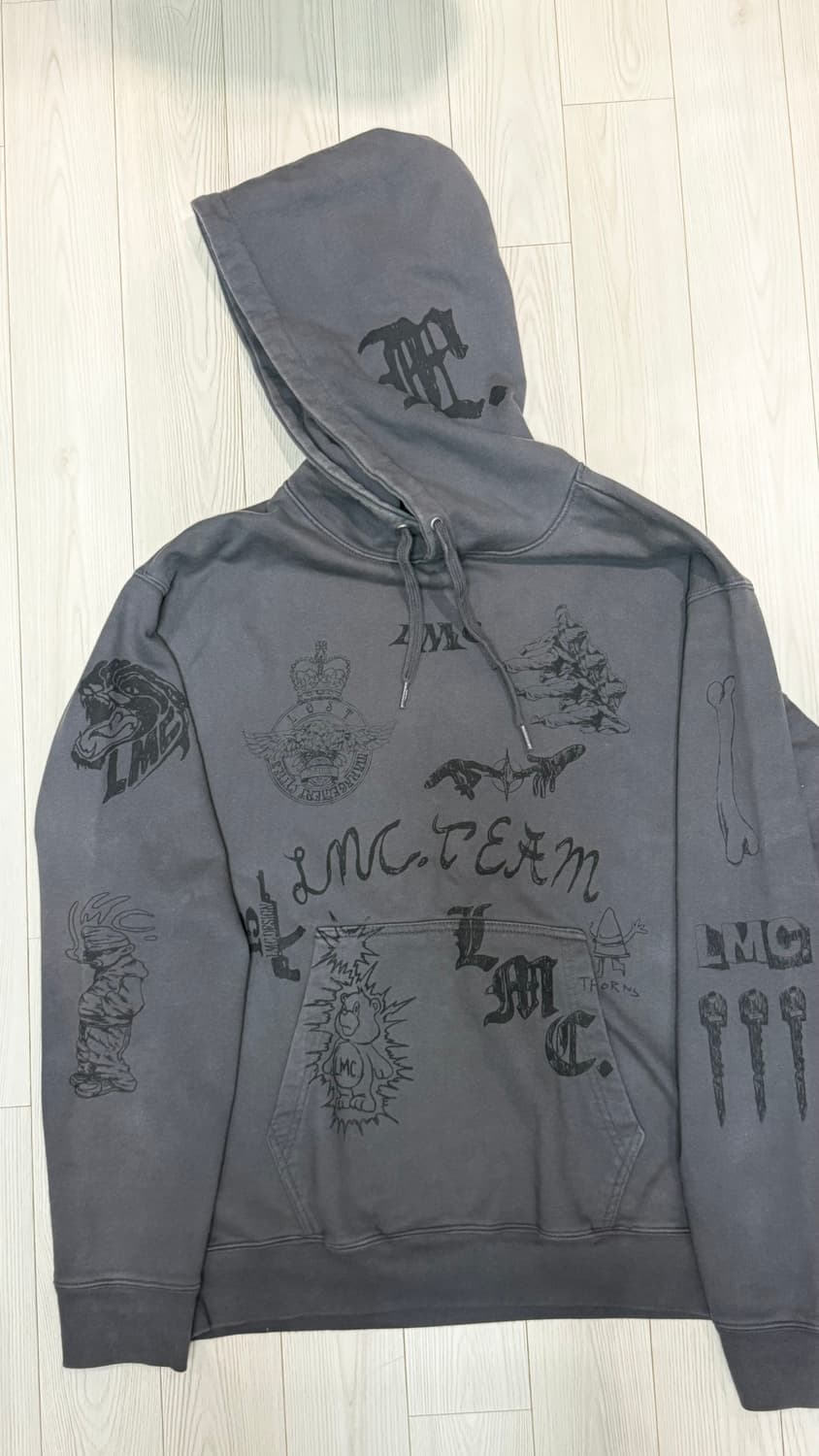 LMC 그래픽 후드티 상품이미지1