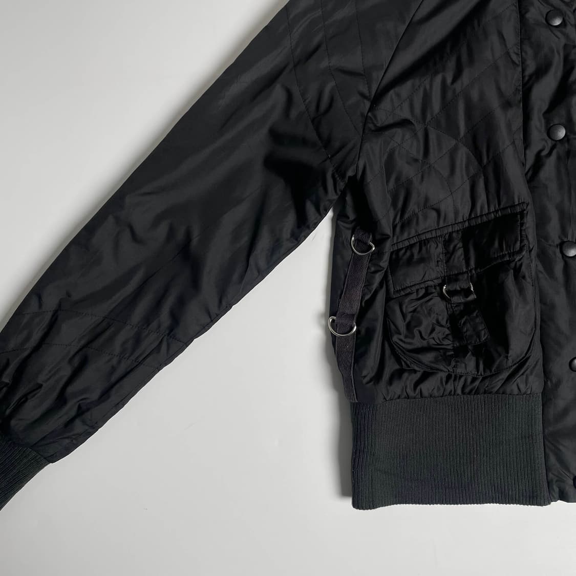 DKNY 링 디테일 스티치 나일론 봄버 상품이미지4