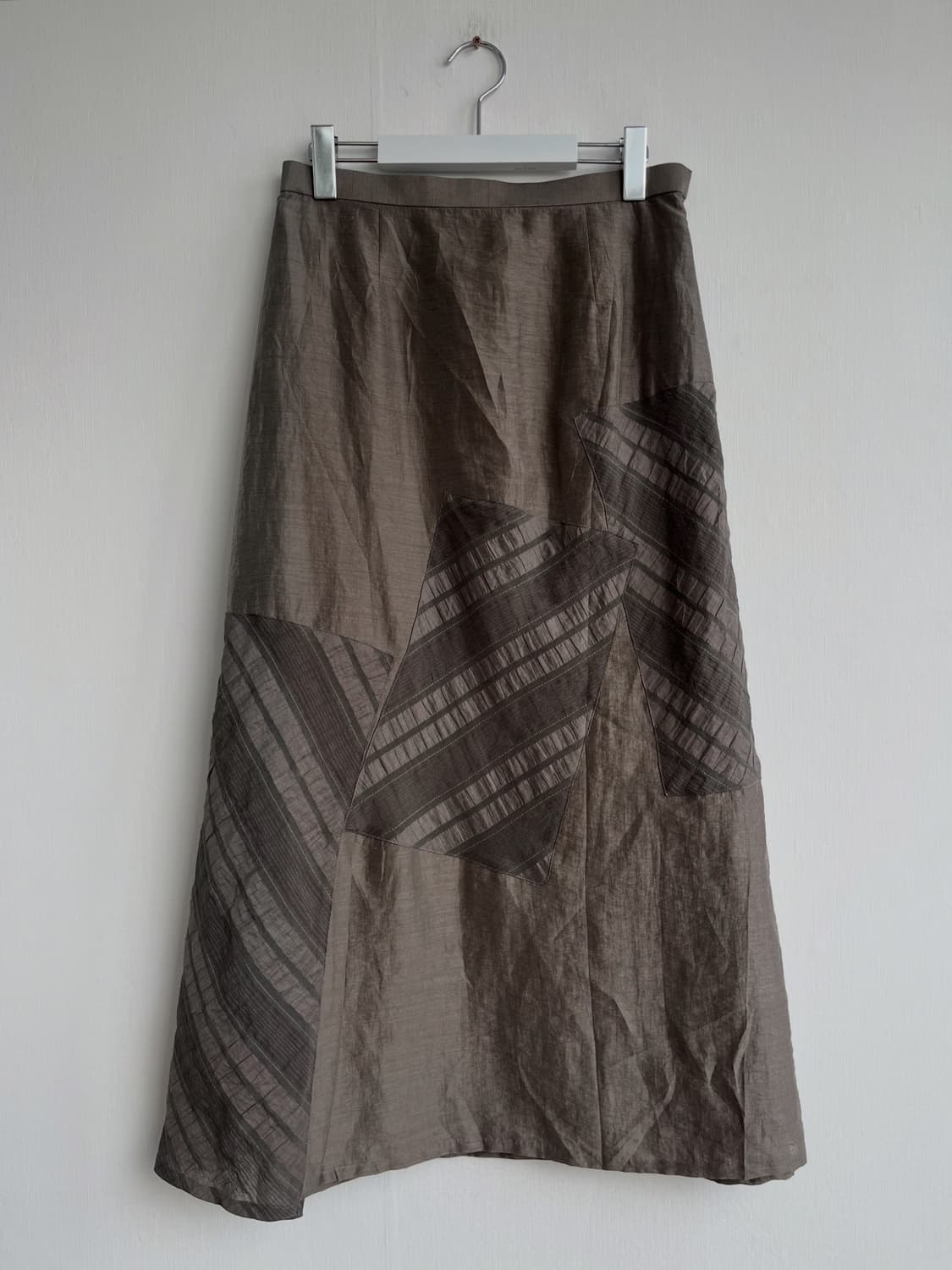 카키브라운 패턴 패치 롱 스커트 상품이미지1