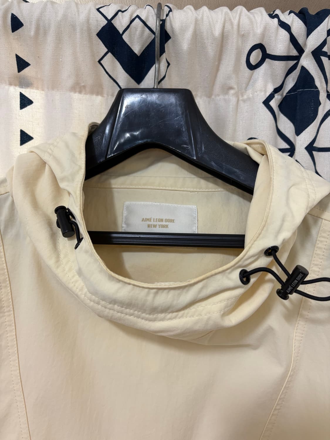 에임레온도르 후디 아노락 아이보리 상품이미지4