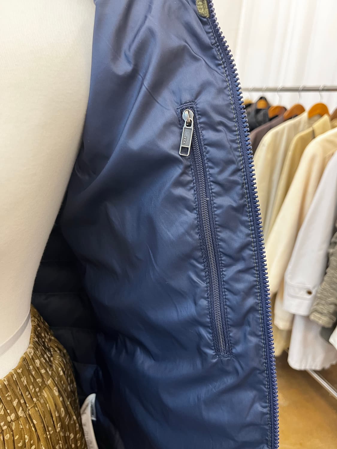 파타고니아 다운 스웨터 경량 패딩 올리브 상품이미지8