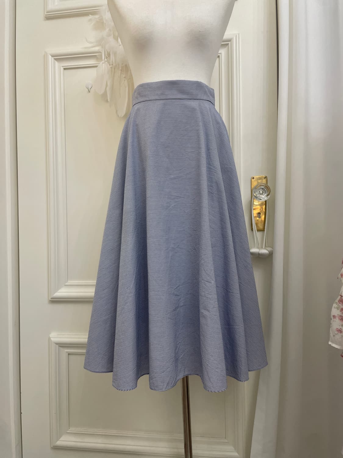 white navy stripe basic flare skirt 상품이미지5