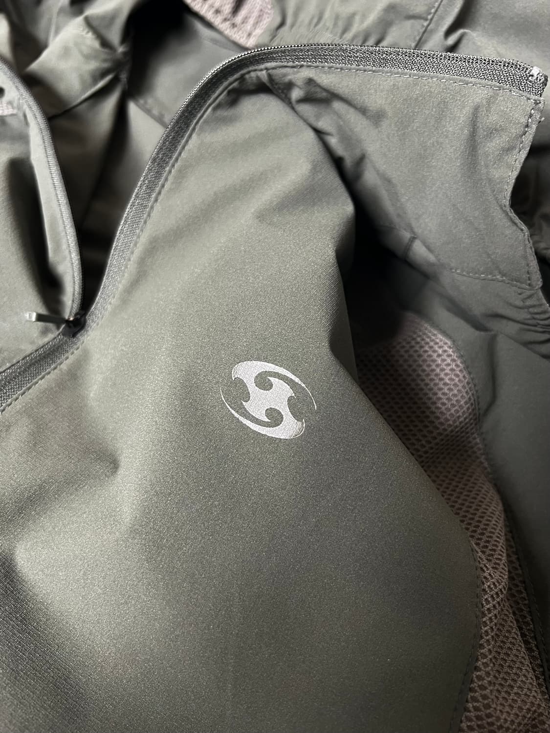 산산기어 25SS 메쉬 자켓 다크 그린 상품이미지6