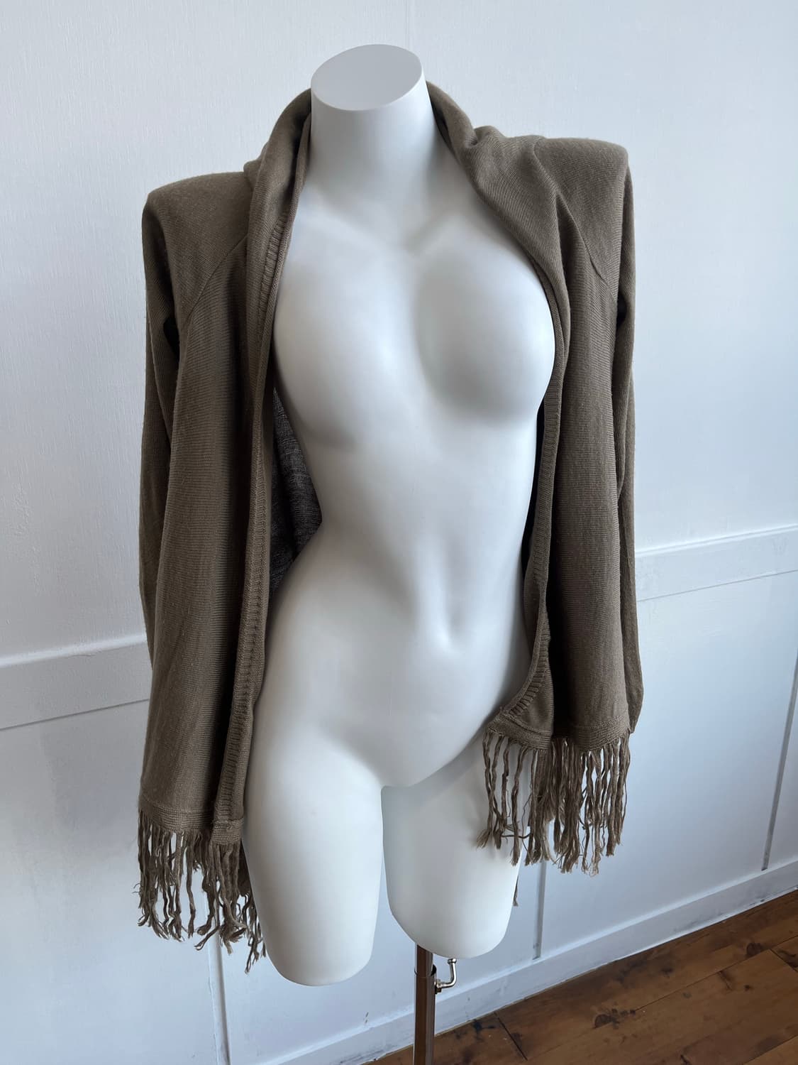 브라운 긴팔 수술 숄 가디건 상품이미지1