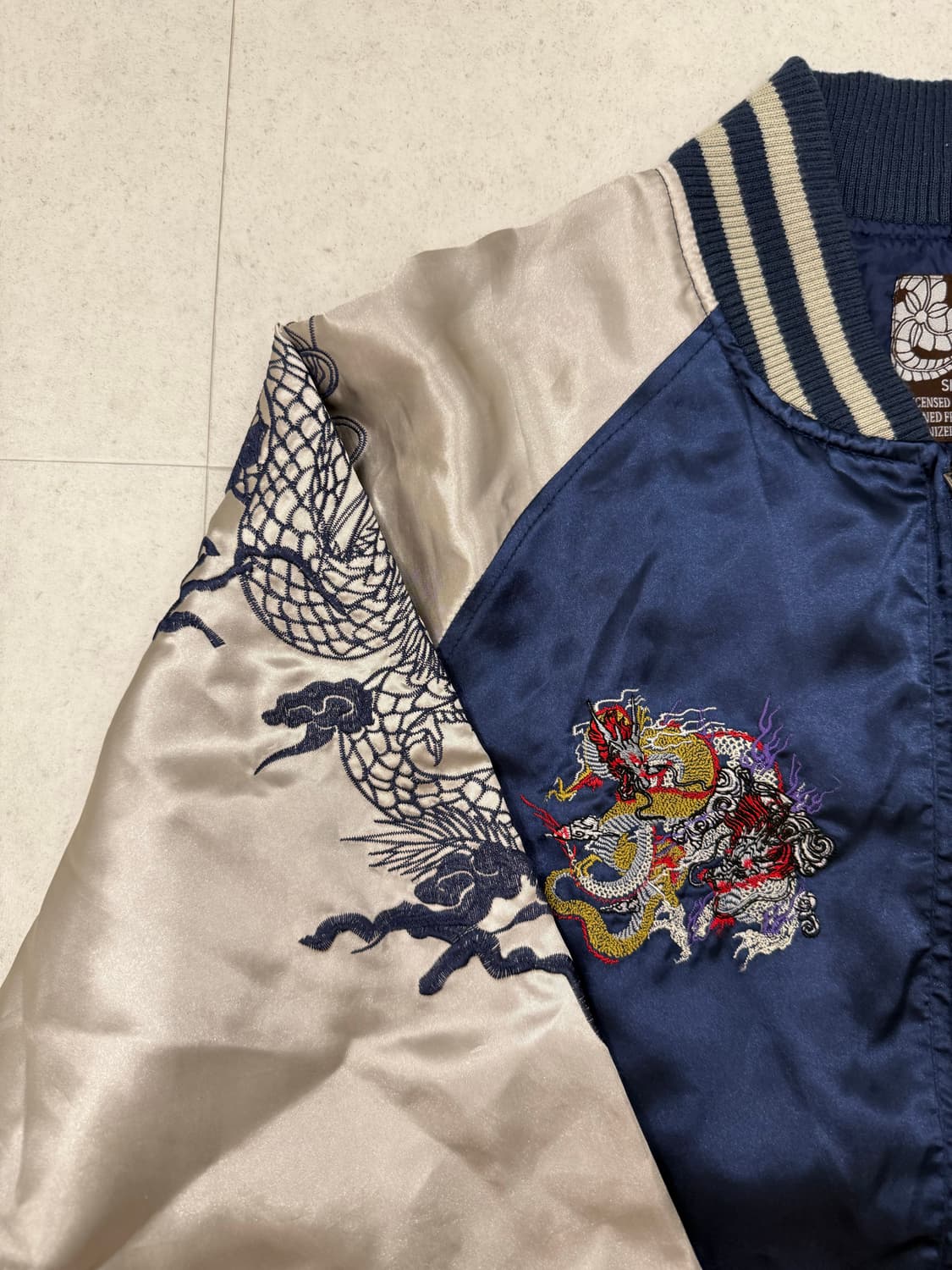 용 자수 자켓 팝니다 XL사이즈 상품이미지3