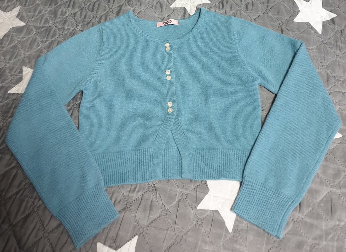 오디너리홀리데이 크롭 더블버튼 가디건 라이트블루 (F) 상품이미지1