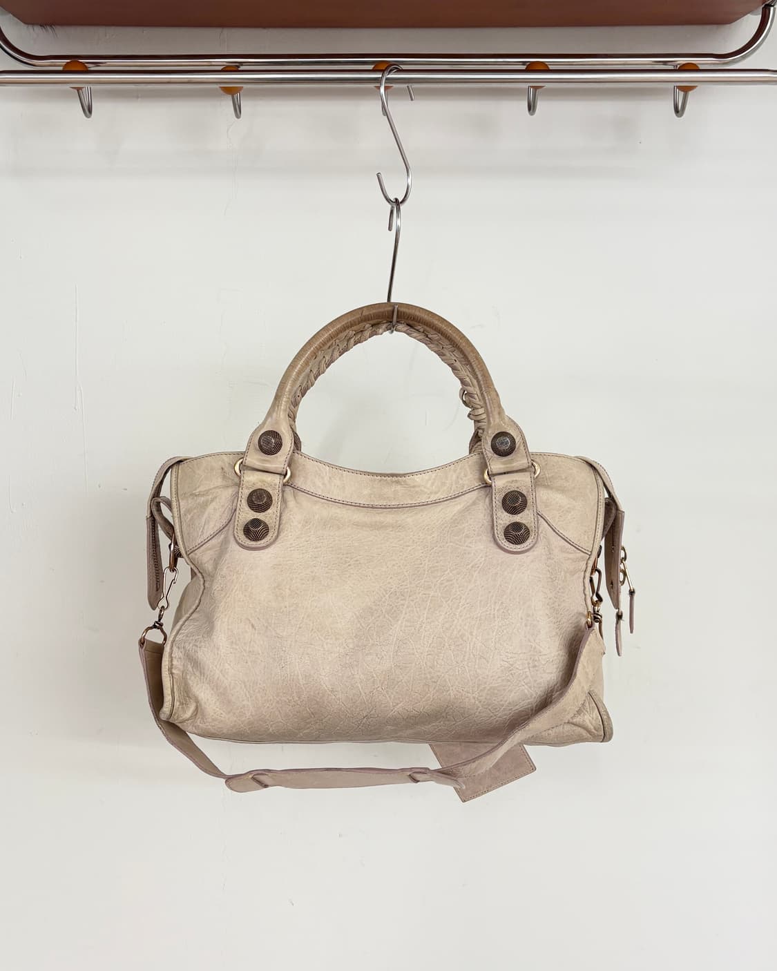 발렌시아가 베이지 시티 모터백 상품이미지5