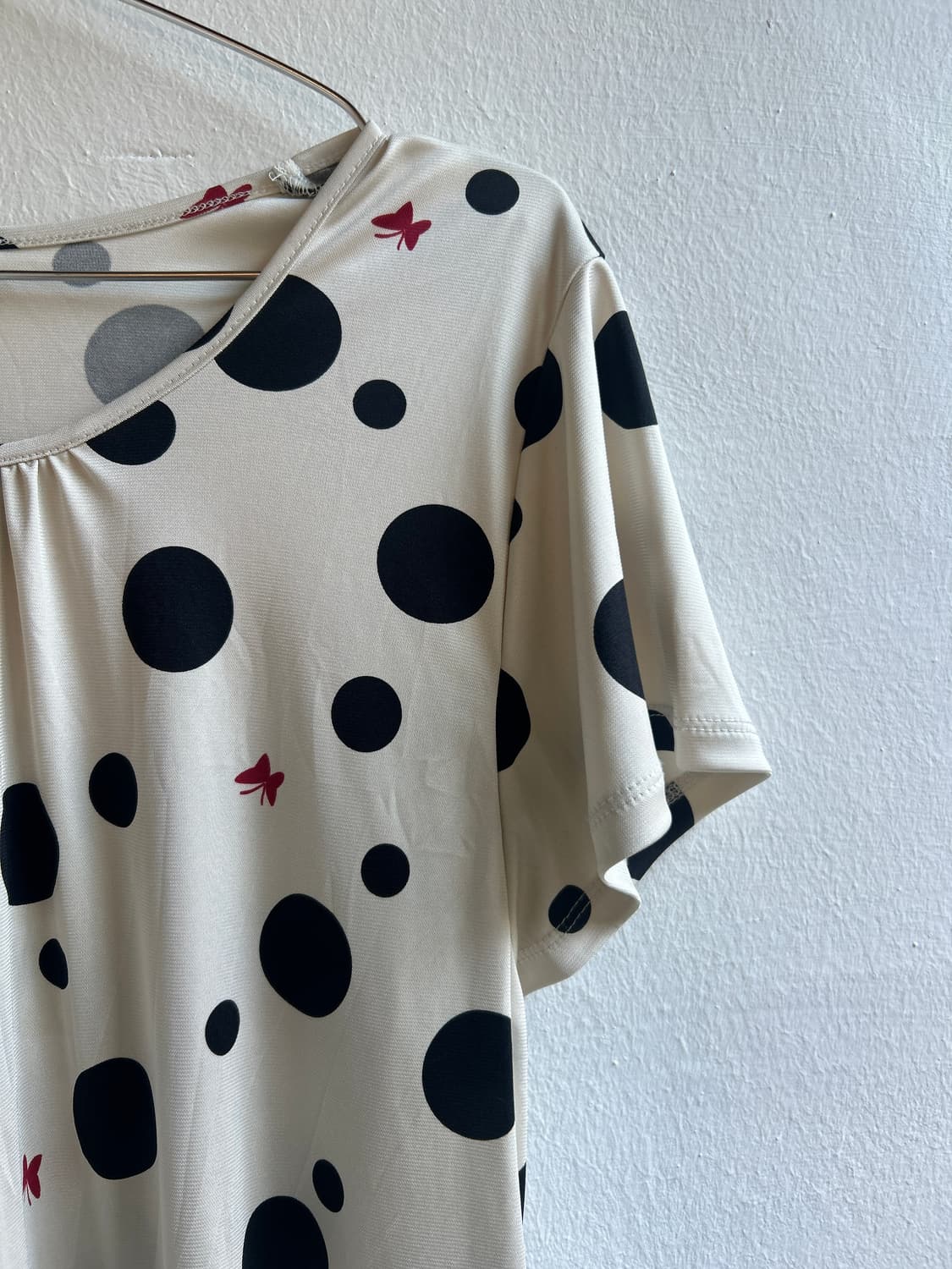 땡땡이 나비 티셔츠  상품이미지4