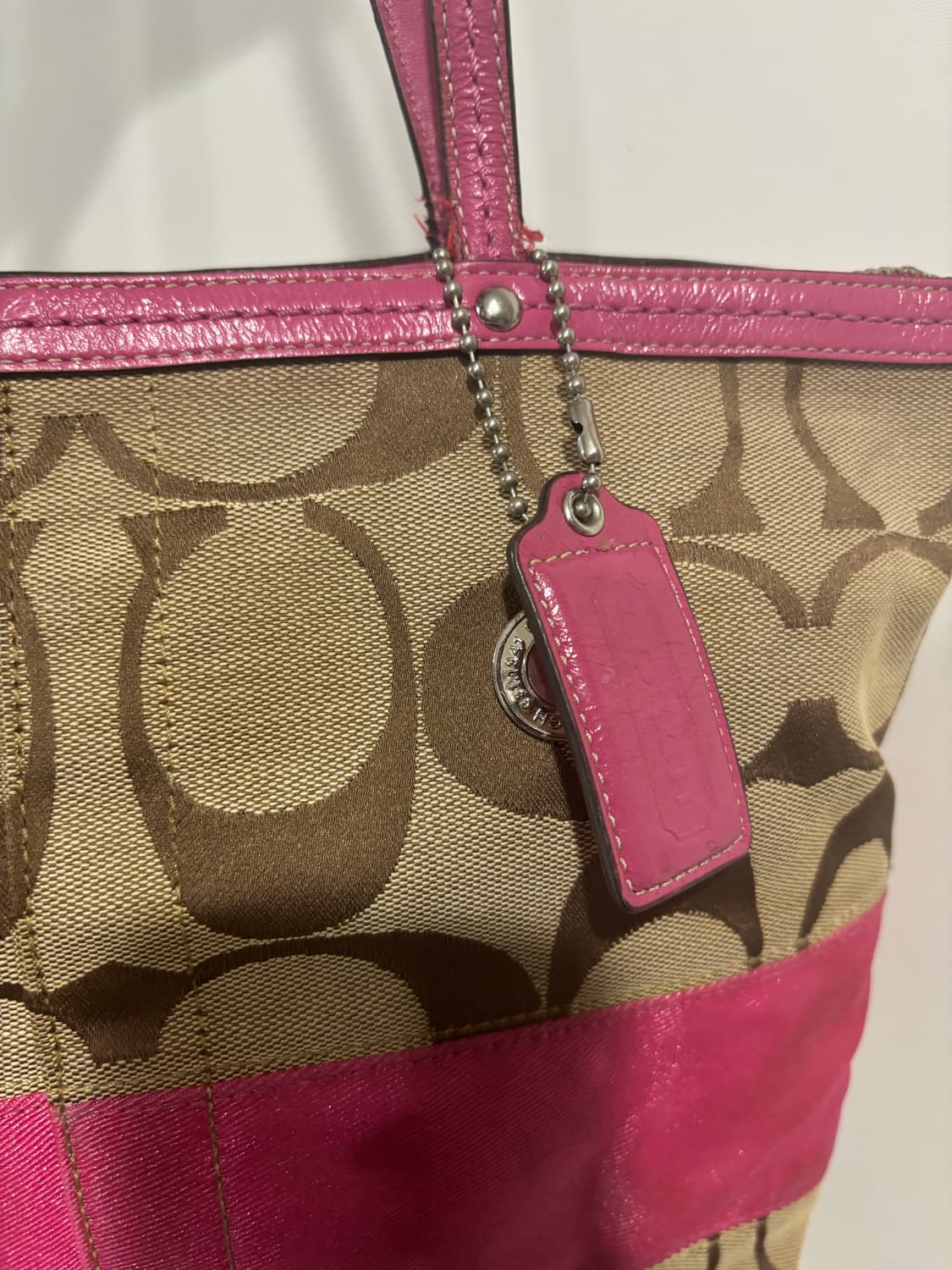 COACH Y2K 코치 시그니처 캔버스 핑크 스트라이프 토트백 상품이미지3