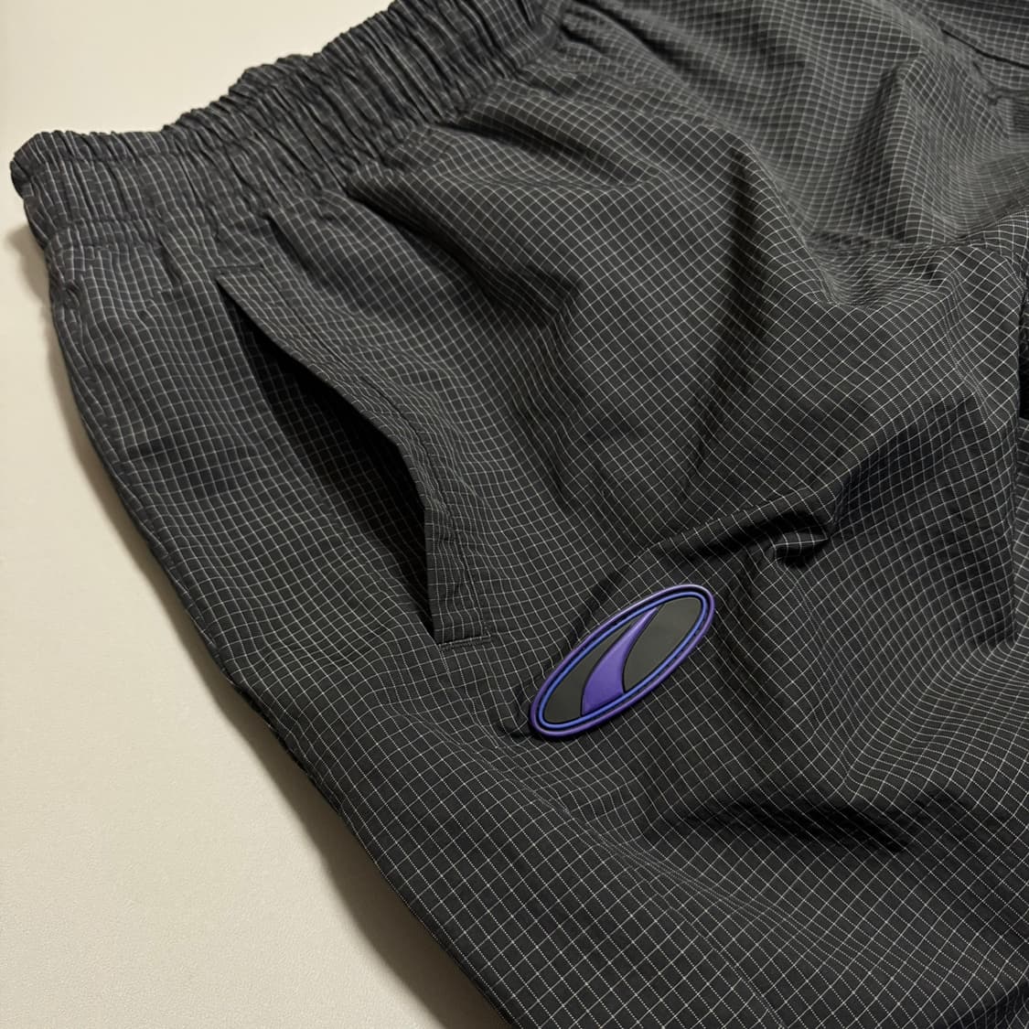 빔즈 X 퓨마(PUMA) 19fw 블랙 블루컬러 립스톱 스포츠 팬츠 상품이미지4