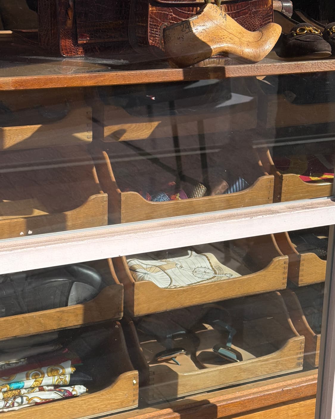 빈티지 소품 영국 엔틱 하버데셔리 진열장 상품이미지6