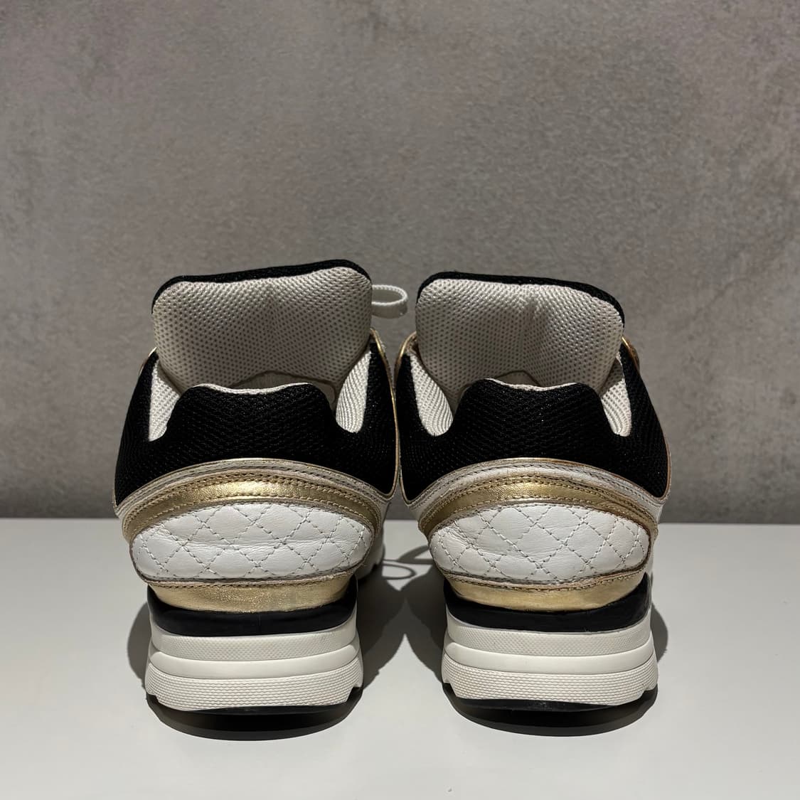 샤넬 CC 로고 크루즈 스니커즈 상품이미지4