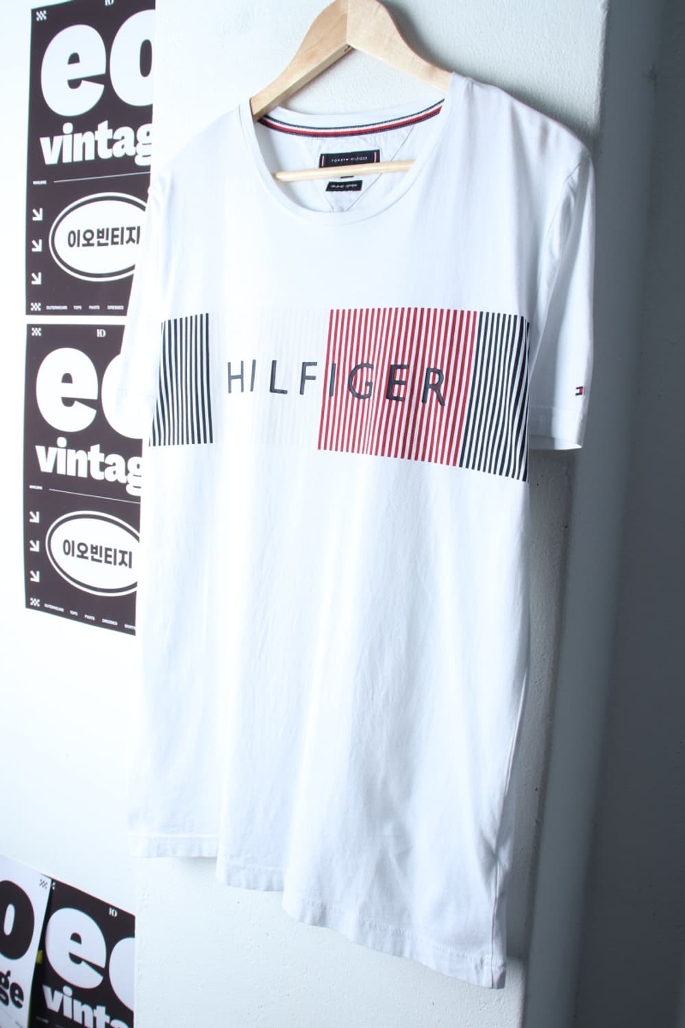 (L-2XL) 타미힐피거 반팔 티셔츠 빅로고 화이트 올드스쿨-H33475 상품이미지1