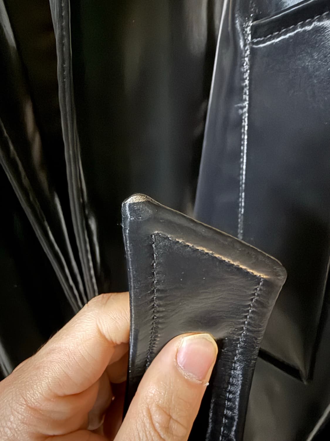 생로랑 페이턴트 트렌치코트 급처 상품이미지6